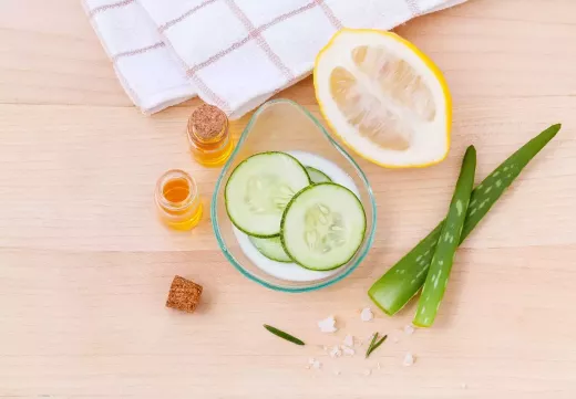 תרופות טבעיות לטיפוח העור: 5 מרכיבים שתוכלו למצוא במטבח שלכם